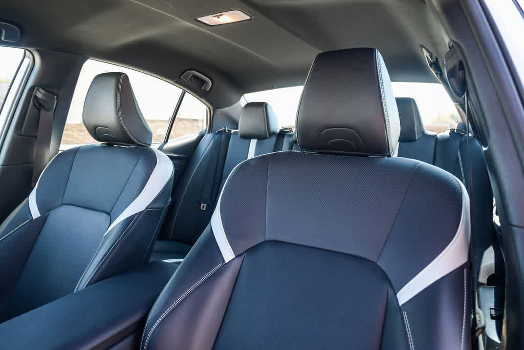 Used 2025 Toyota Camry SE image 17