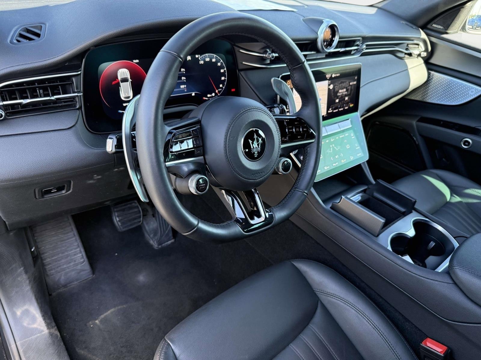 Used 2023 Maserati Grecale GT image 42