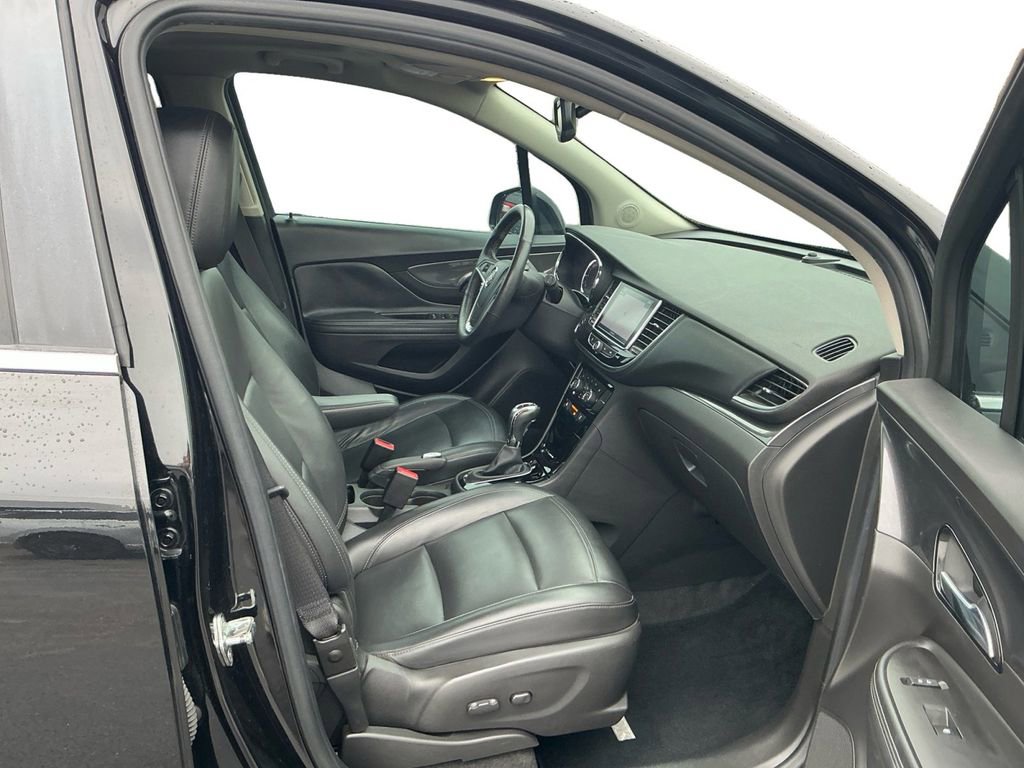 Used 2018 Buick Encore Essence w/ Experience Buick Package image 22