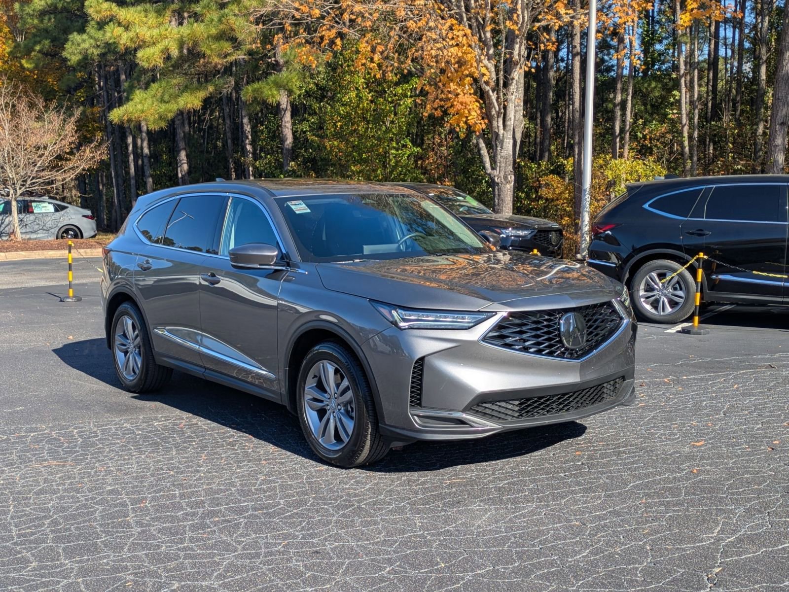 Certified 2025 Acura MDX FWD image 3