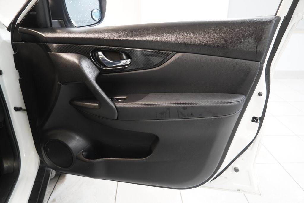 Used 2018 Nissan Rogue SL w/ Premium Package AWD/4WD image 34