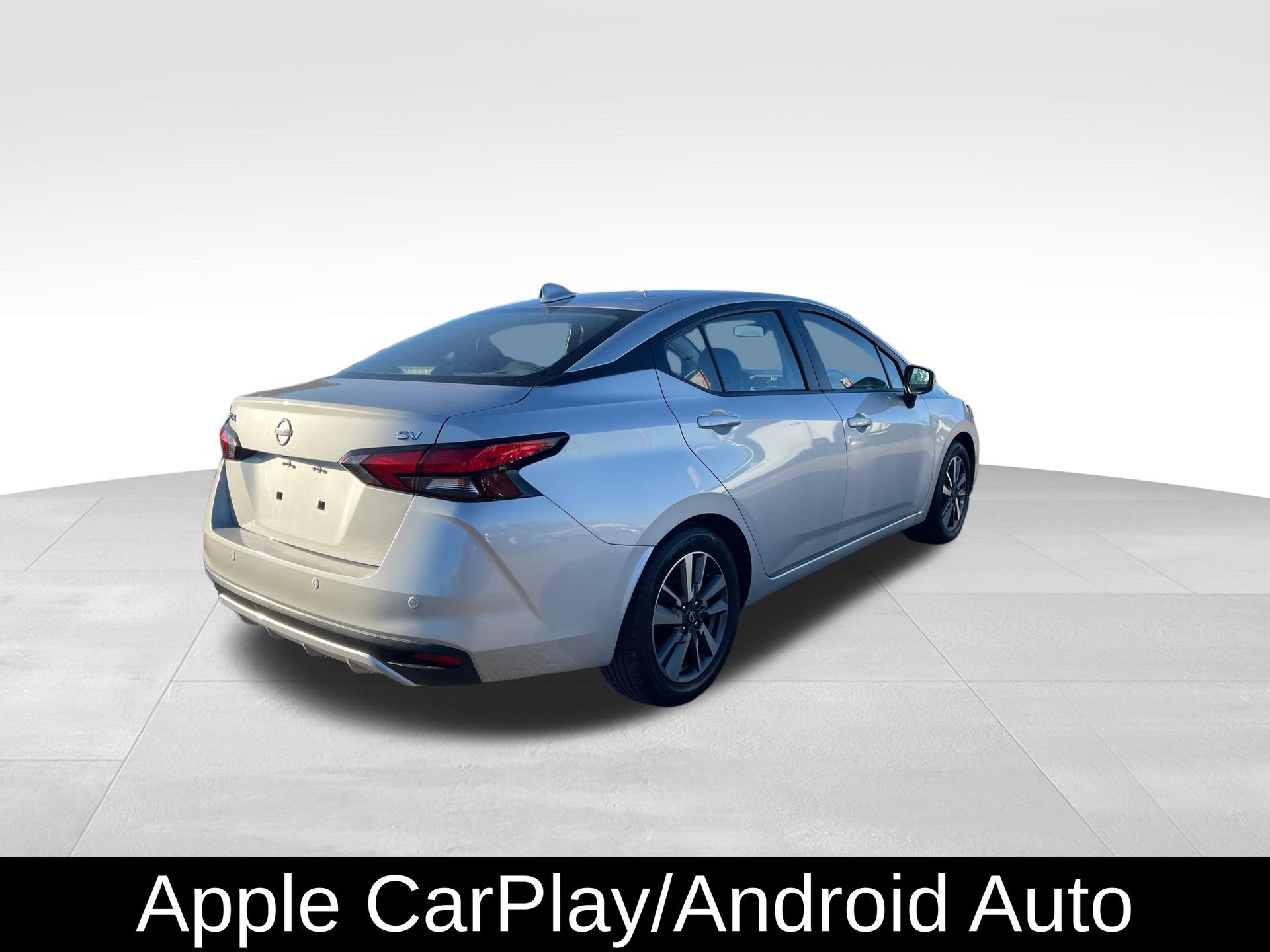 Used 2023 Nissan Versa SV image 5