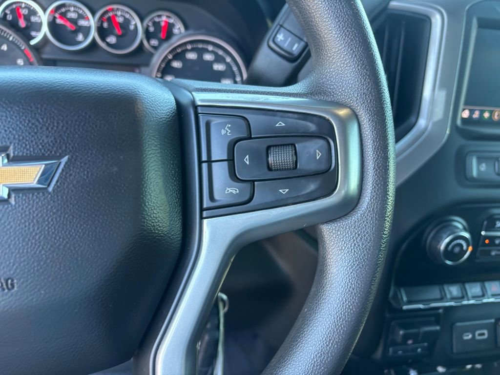 Used 2022 Chevrolet Silverado 2500 Custom w/ Custom Value Package image 14