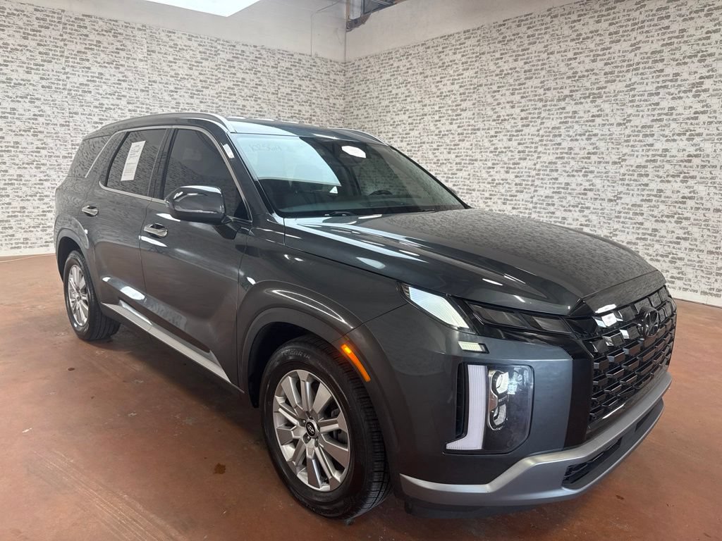 Used 2023 Hyundai Palisade SEL FWD image 1