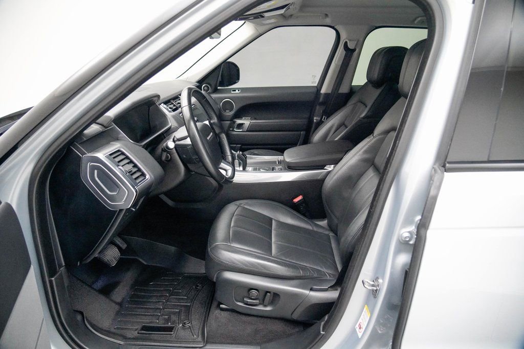 Used 2021 Land Rover Range Rover Sport SE image 23