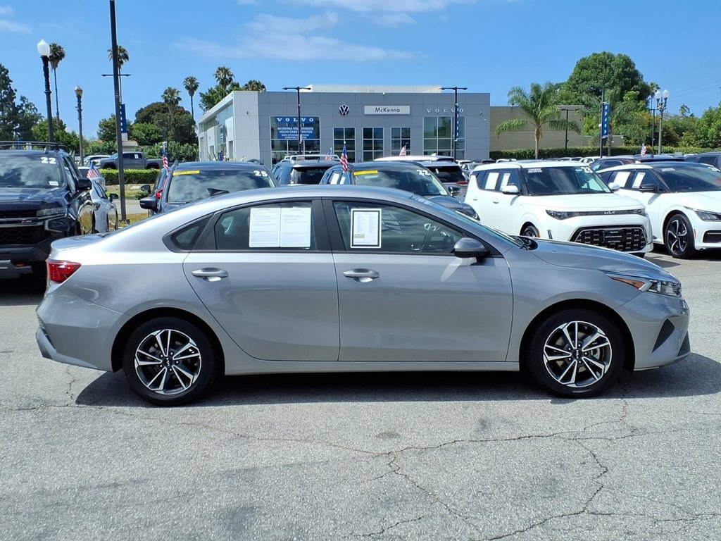 Certified 2024 Kia Forte LXS FWD image 4