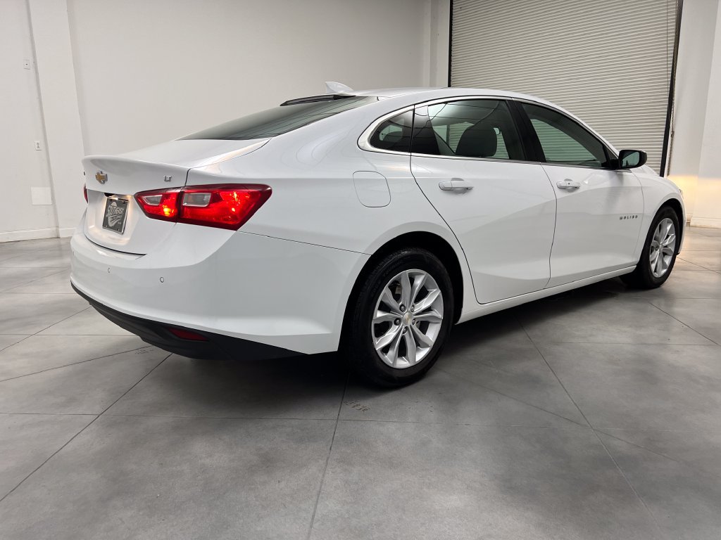 Used 2025 Chevrolet Malibu LT FWD image 9