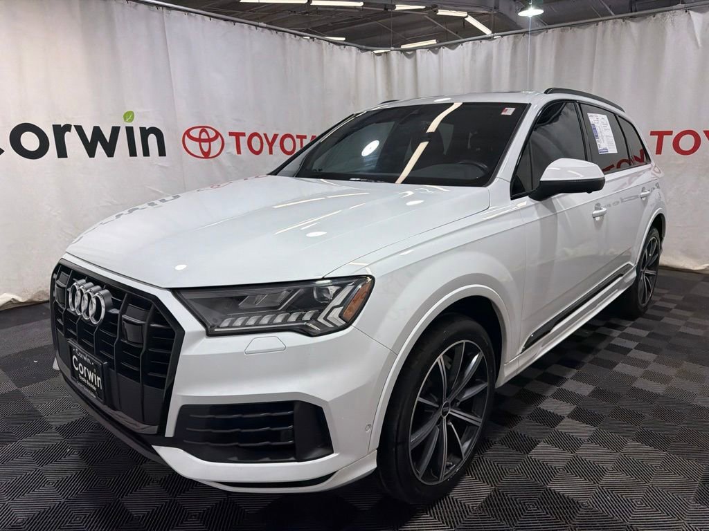 Used 2023 Audi Q7 3.0T Premium Plus w/ Premium Plus Package AWD/4WD image 3