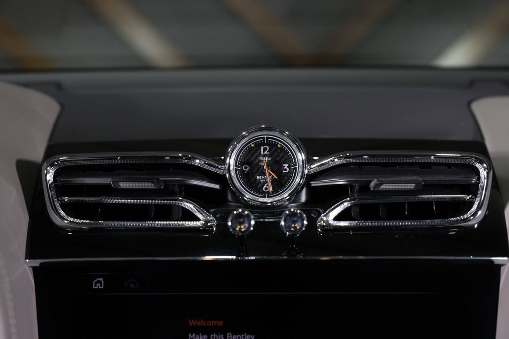 Used 2022 Bentley Bentayga S V8 image 33