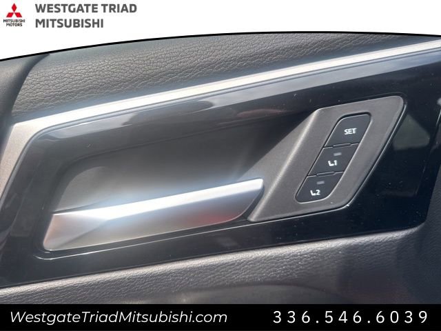 New 2025 Mitsubishi Outlander SEL image 18