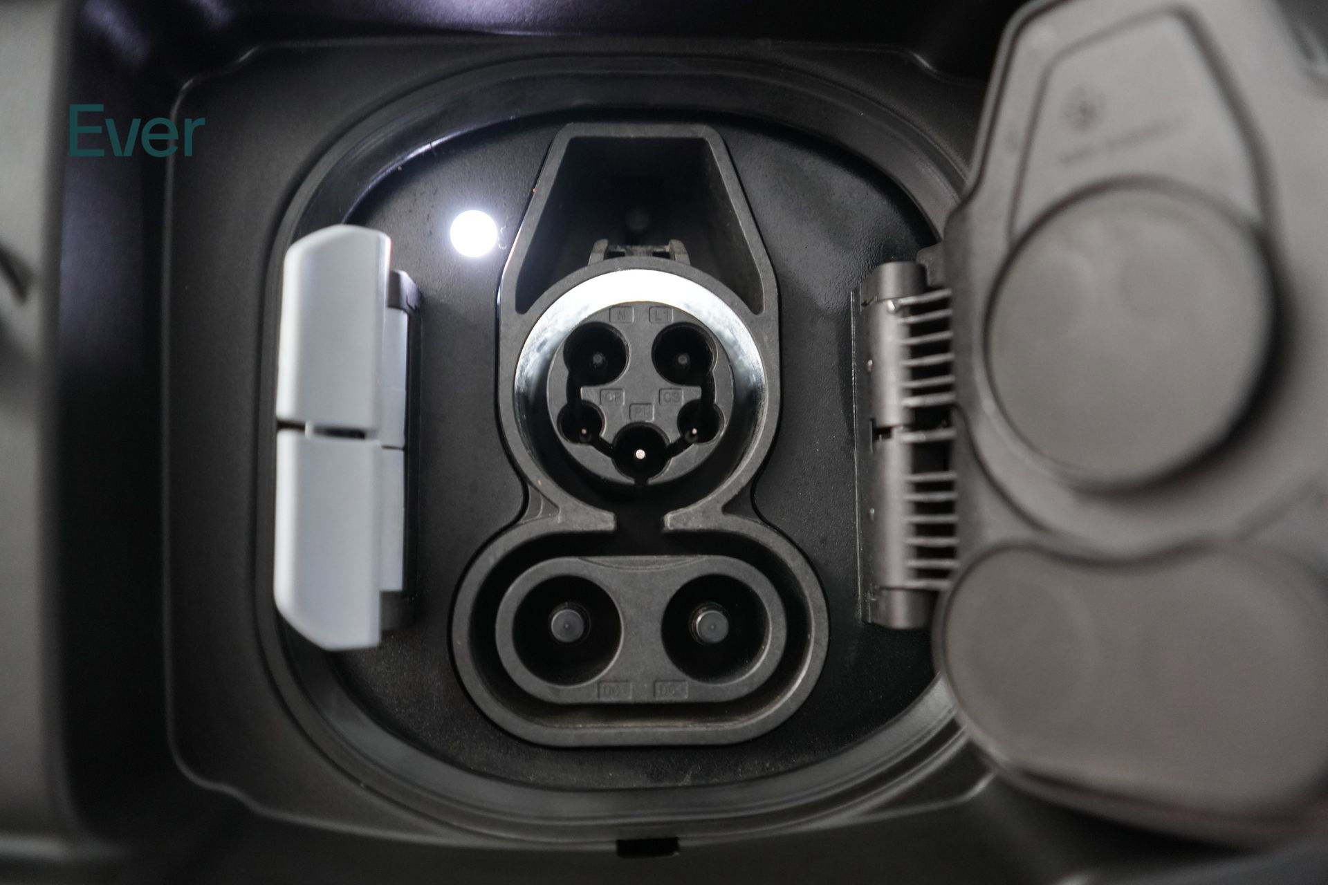 Used 2024 BMW i4 eDrive35 w/ Premium Package RWD image 10