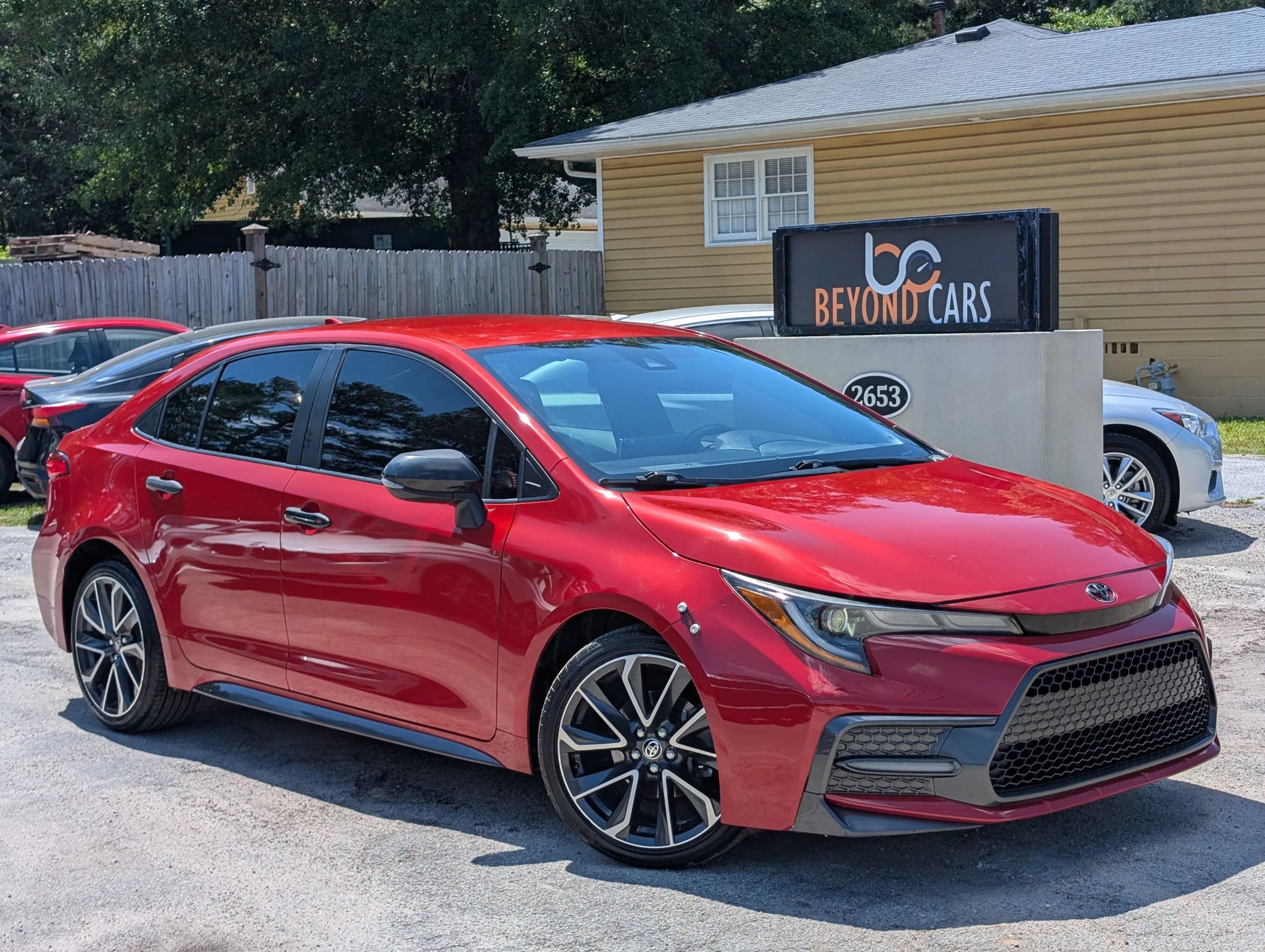 Used 2021 Toyota Corolla SE FWD image 1