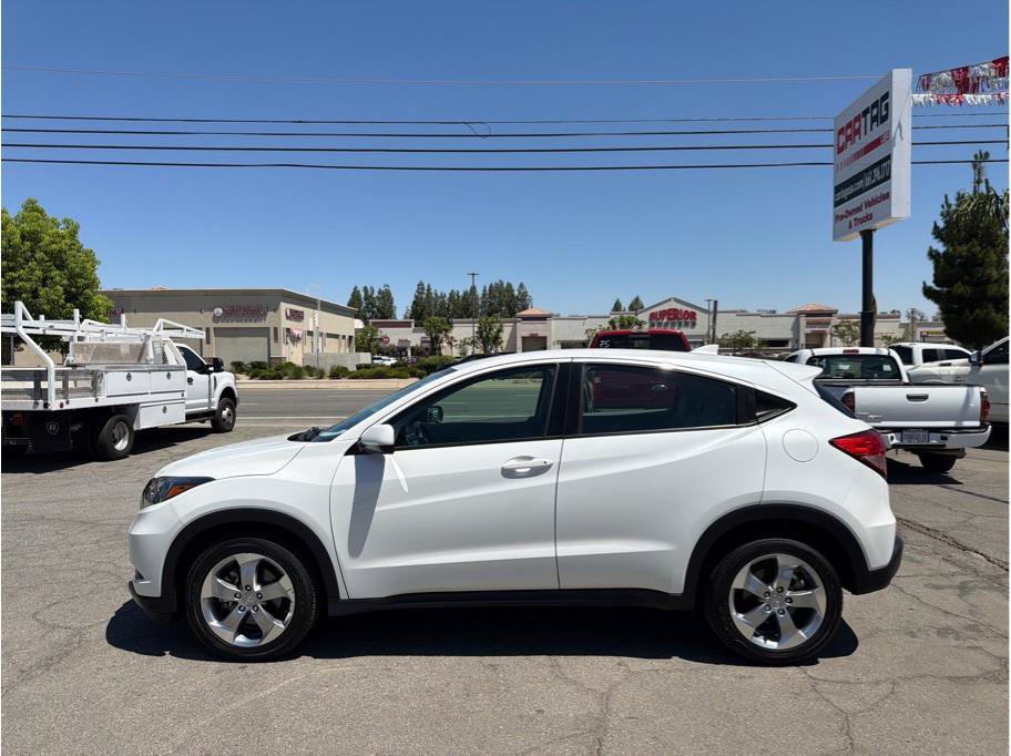 Used 2017 Honda HR-V LX image 17