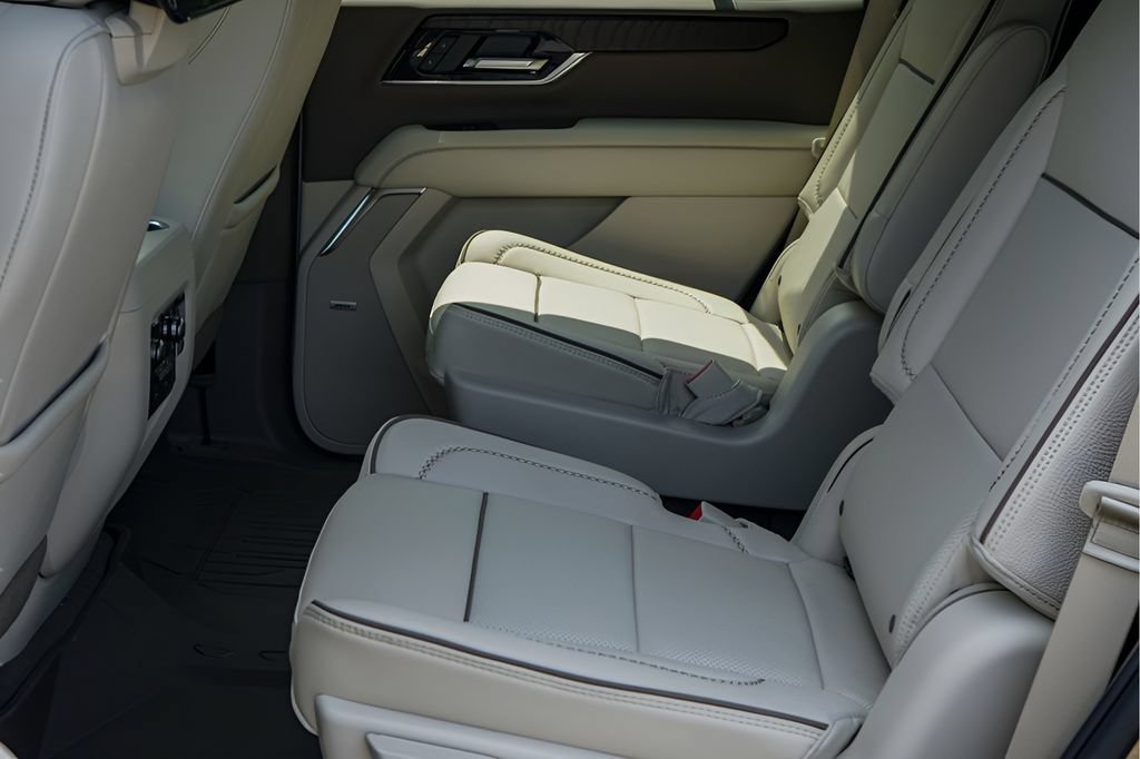 New 2026 GMC Yukon Denali w/ Denali Reserve Package AWD/4WD image 20