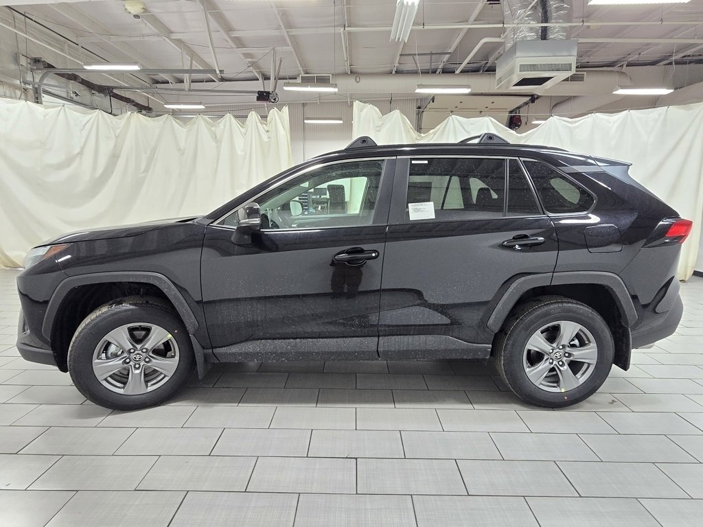 New 2025 Toyota RAV4 XLE image 13