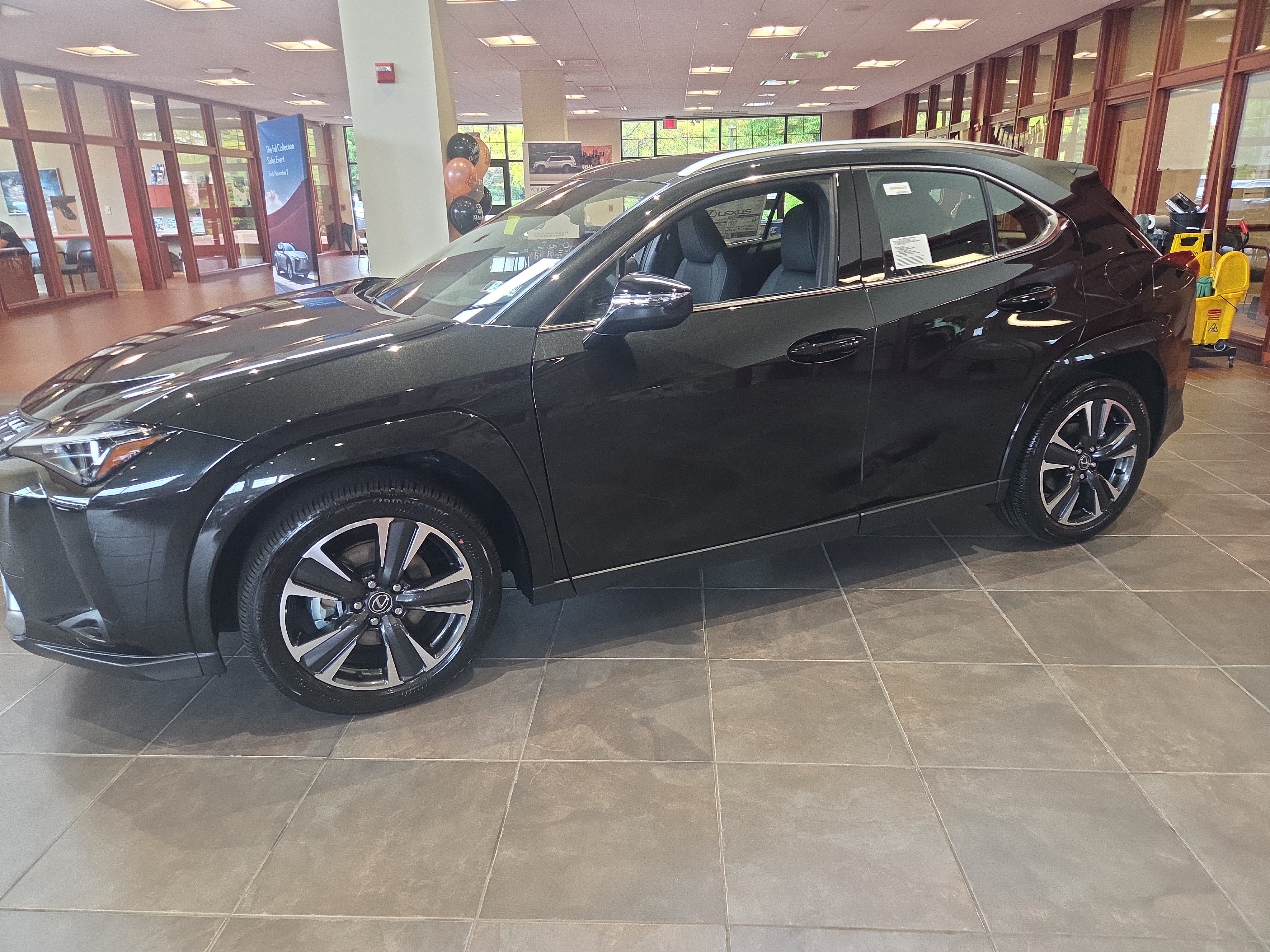 New 2026 Lexus UX 300h AWD w/ Accessory Package (2T) image 5