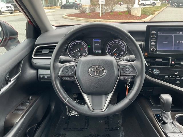 Used 2022 Toyota Camry SE w/ Cold Weather Package FWD image 14