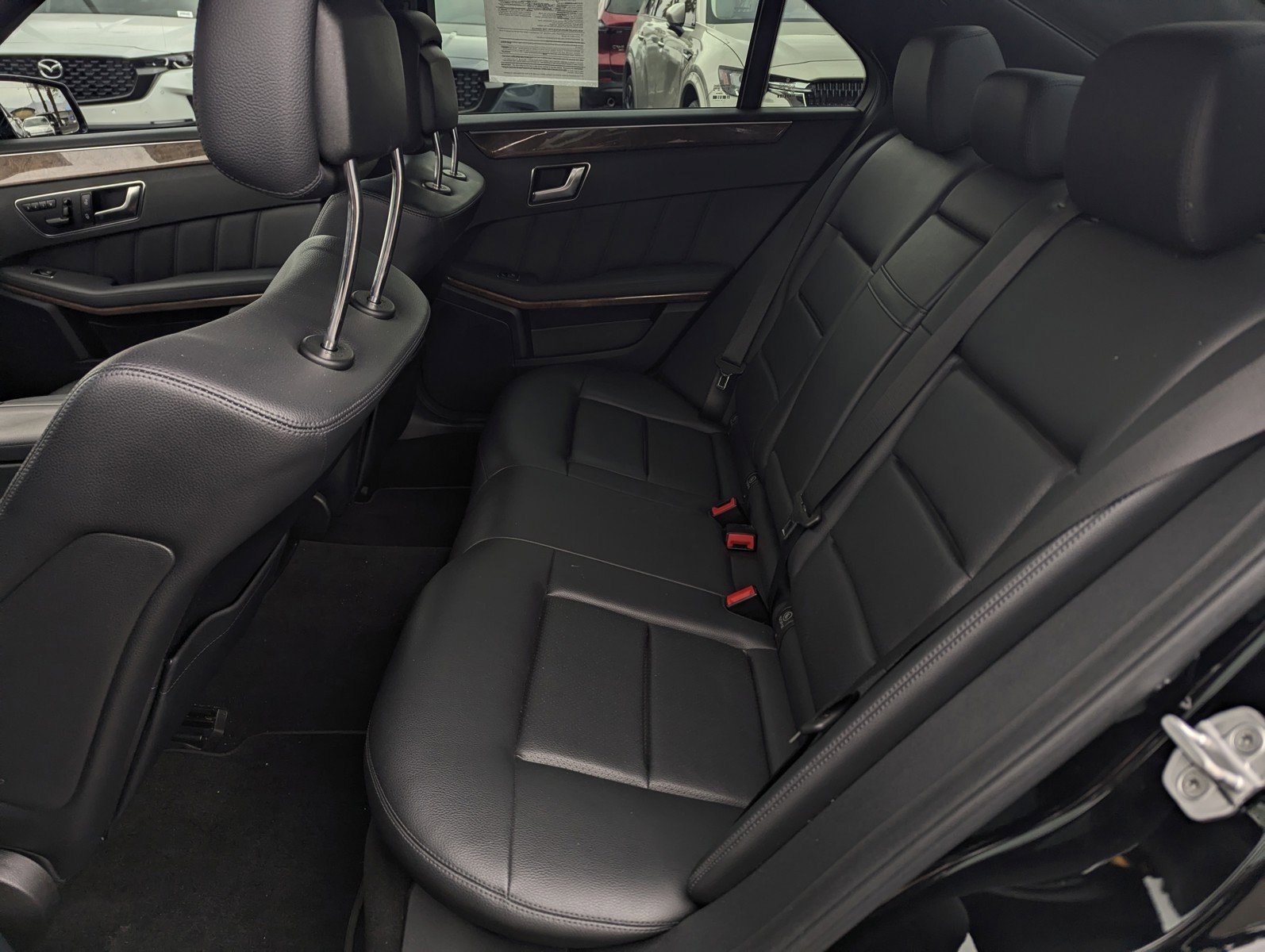 Used 2013 Mercedes-Benz E 350 4MATIC Sedan image 8
