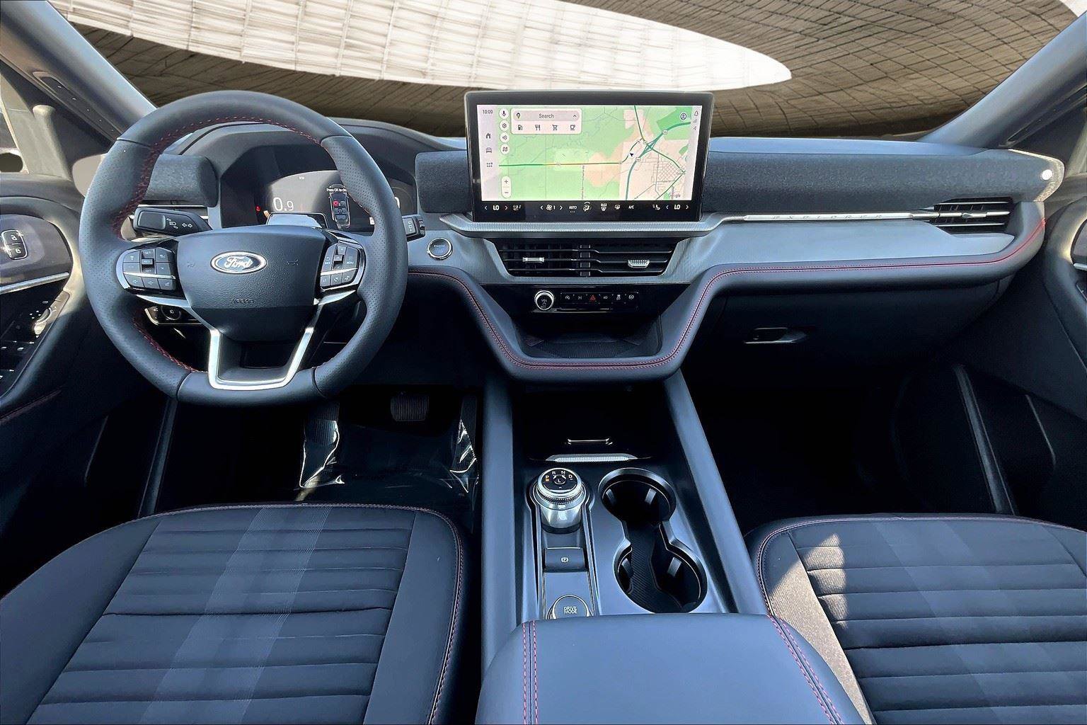 New 2025 Ford Explorer ST-Line image 5