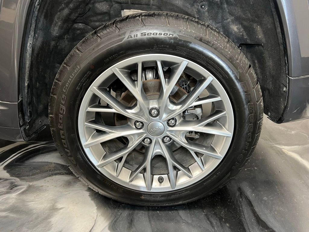 Used 2022 Jeep Grand Cherokee Summit image 22
