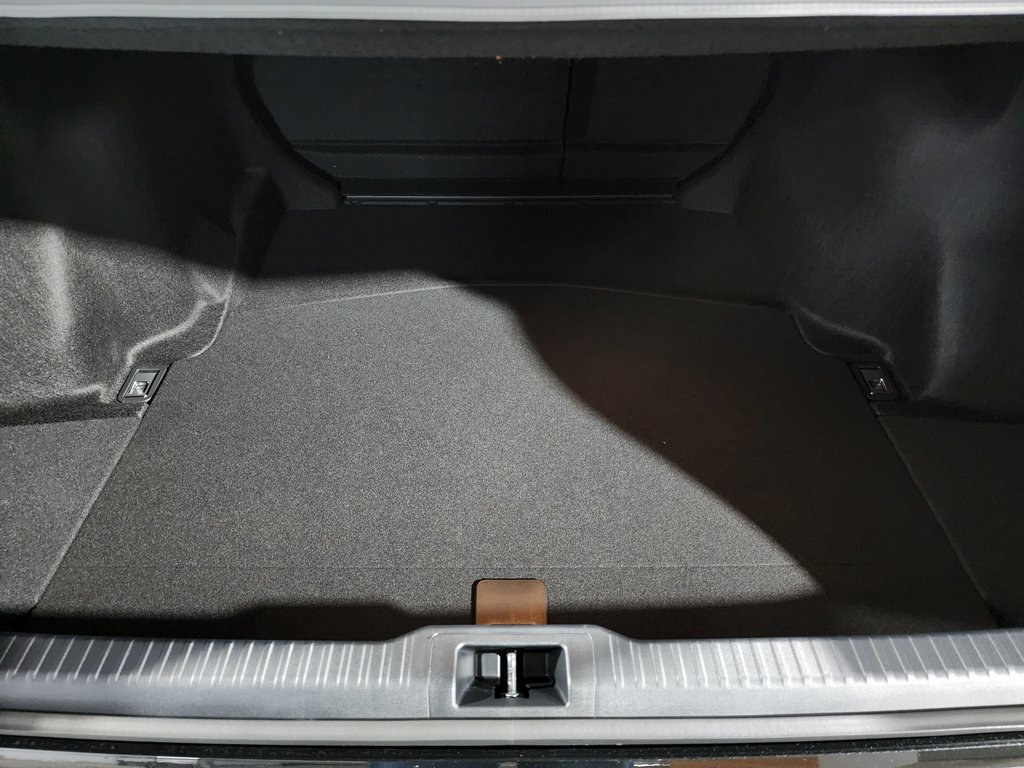 New 2025 Lexus IS 300 image 30