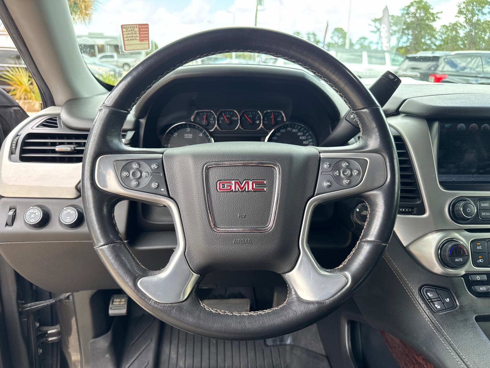Used 2019 GMC Yukon SLT w/ Premium Edition image 29