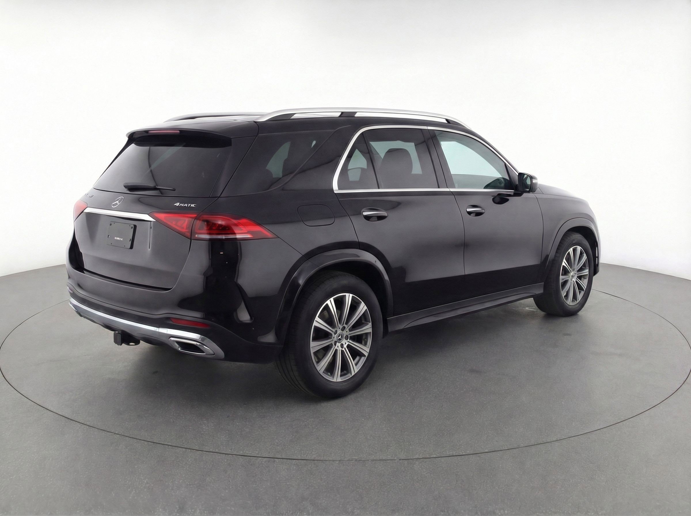 Used 2024 Mercedes-Benz GLC 300 4MATIC image 9