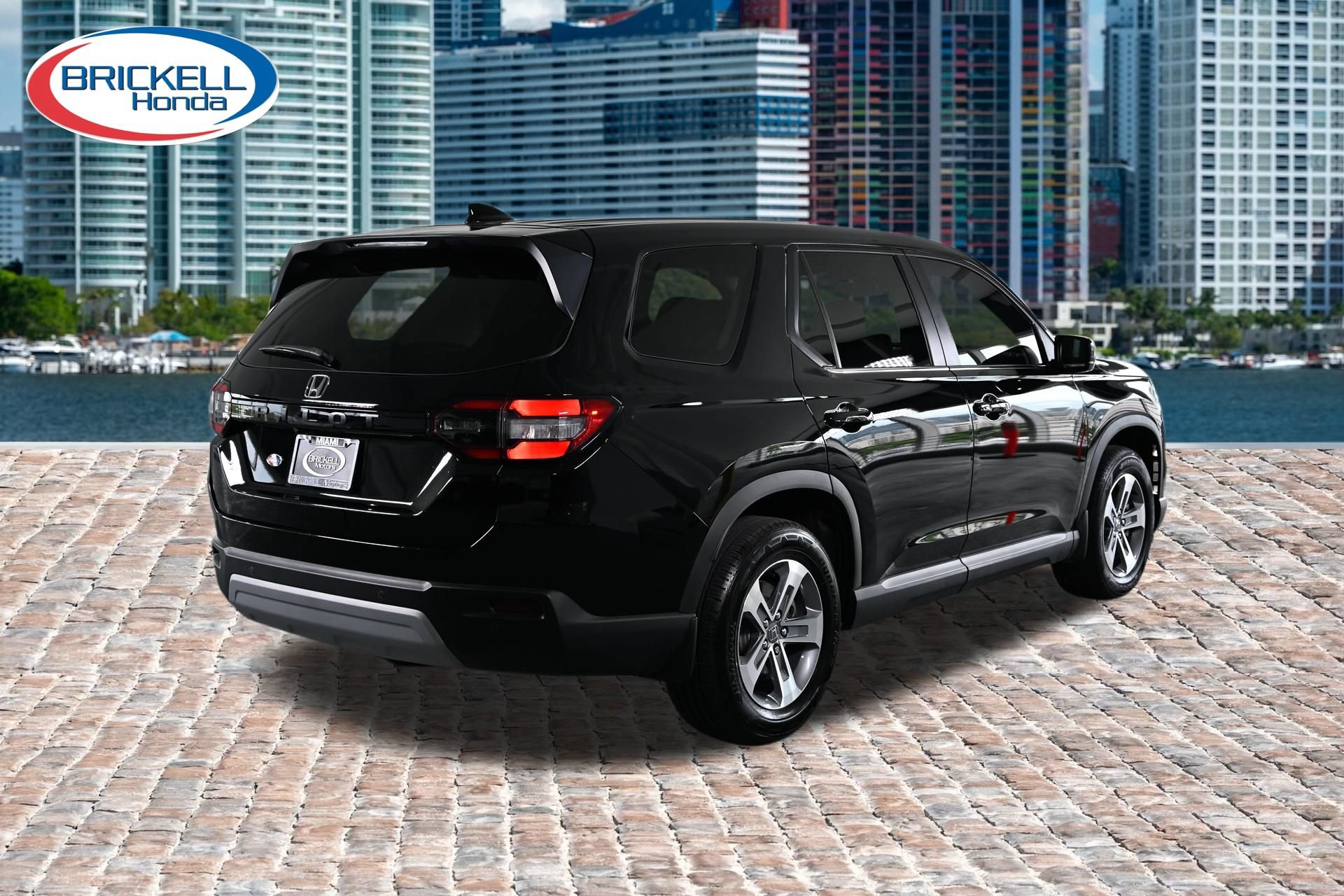 Certified 2025 Honda Pilot EX-L image 4