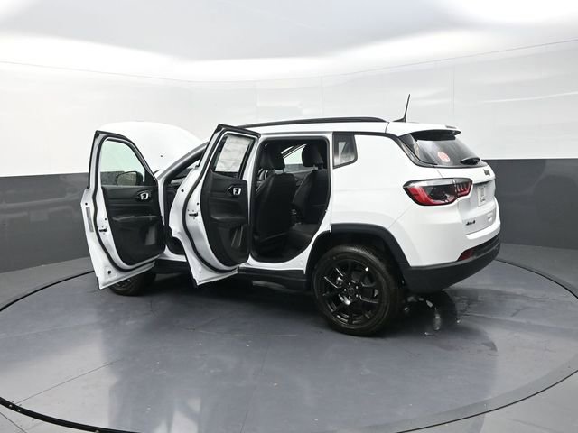 New 2026 Jeep Compass Latitude image 31