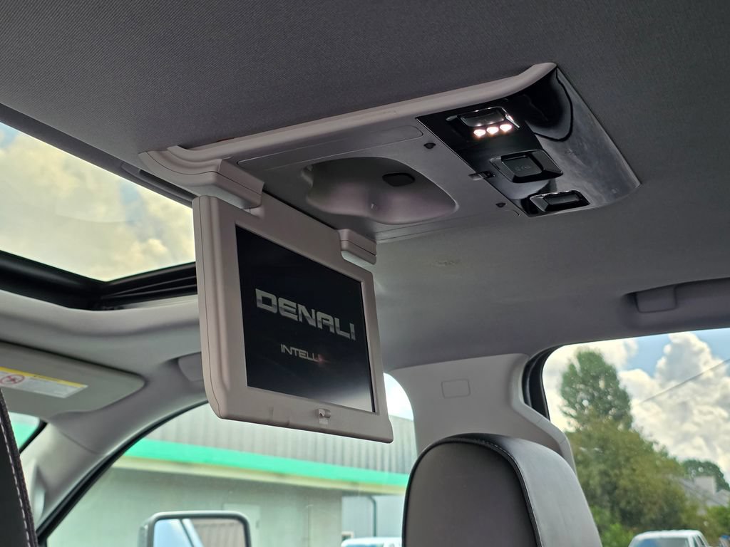 Used 2019 GMC Sierra 3500 Denali w/ Duramax Plus Package AWD/4WD image 24