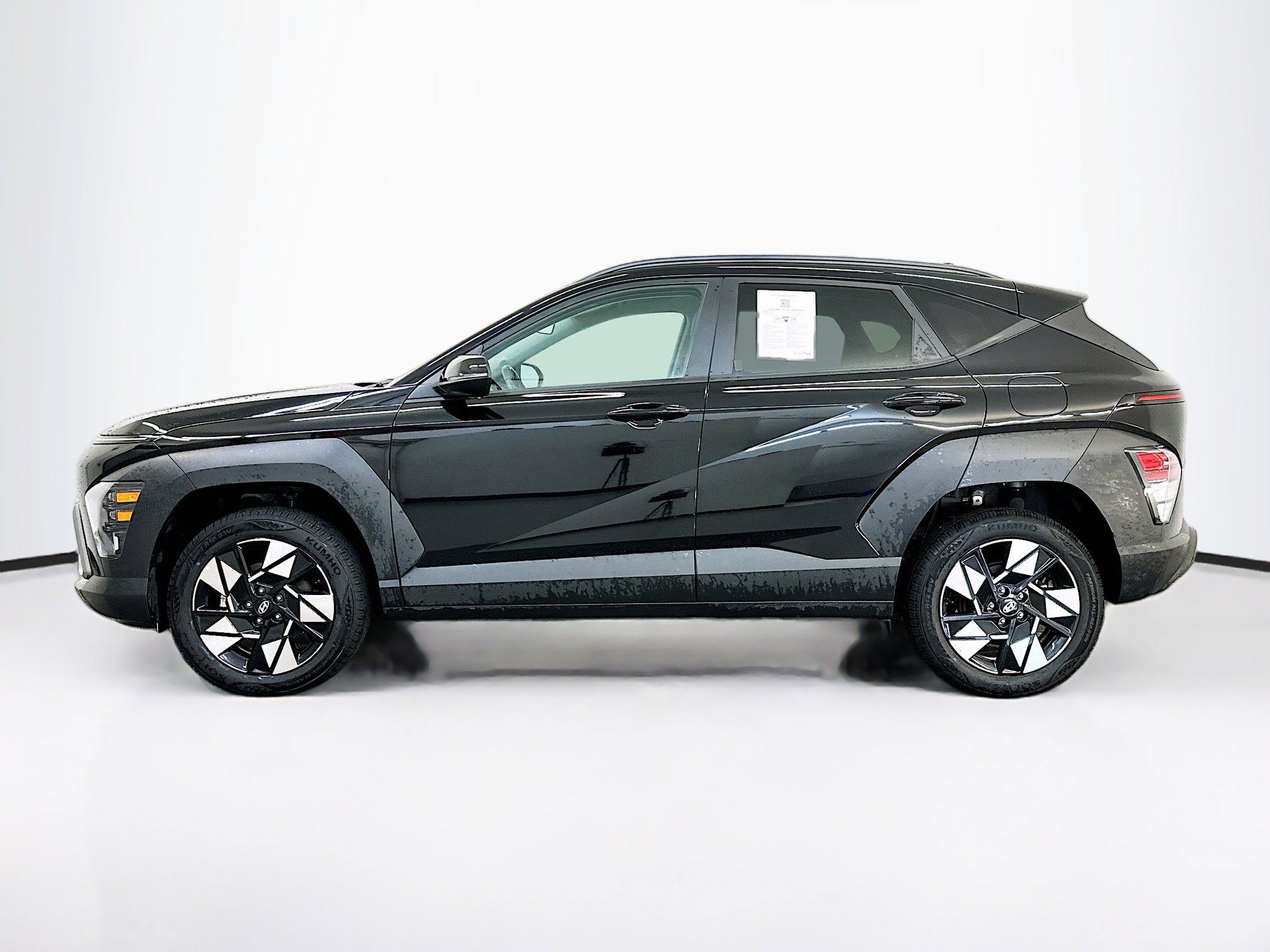 Used 2025 Hyundai Kona SEL image 4