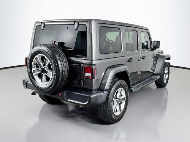 Used 2018 Jeep Wrangler Unlimited Sahara AWD/4WD image 7