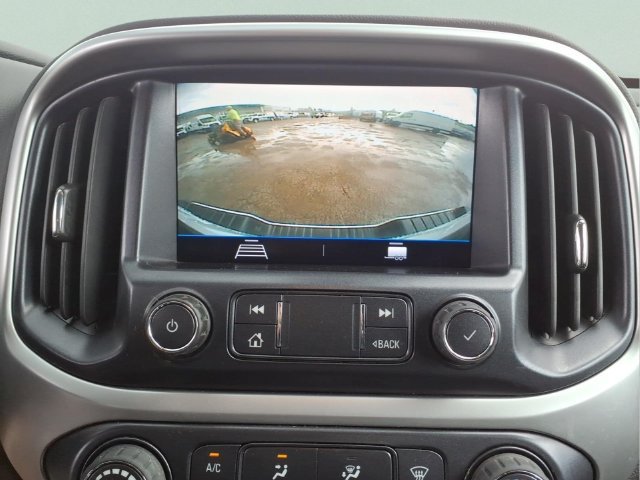 Used 2022 Chevrolet Colorado LT w/ Safety Package AWD/4WD image 19