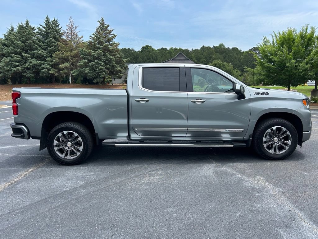 Used 2026 Chevrolet Silverado 1500 High Country w/ LPO, Dark Essentials Package AWD/4WD image 26