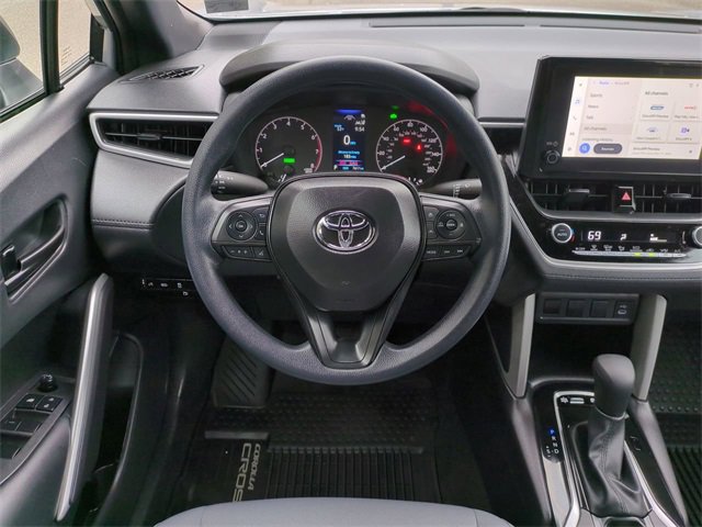 Used 2025 Toyota Corolla Cross AWD Hybrid image 16