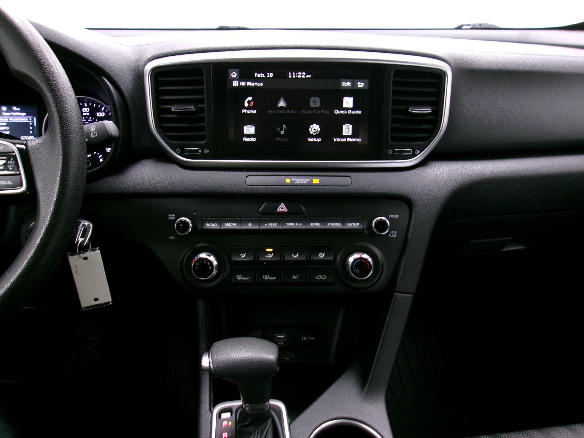 Used 2020 Kia Sportage LX image 10