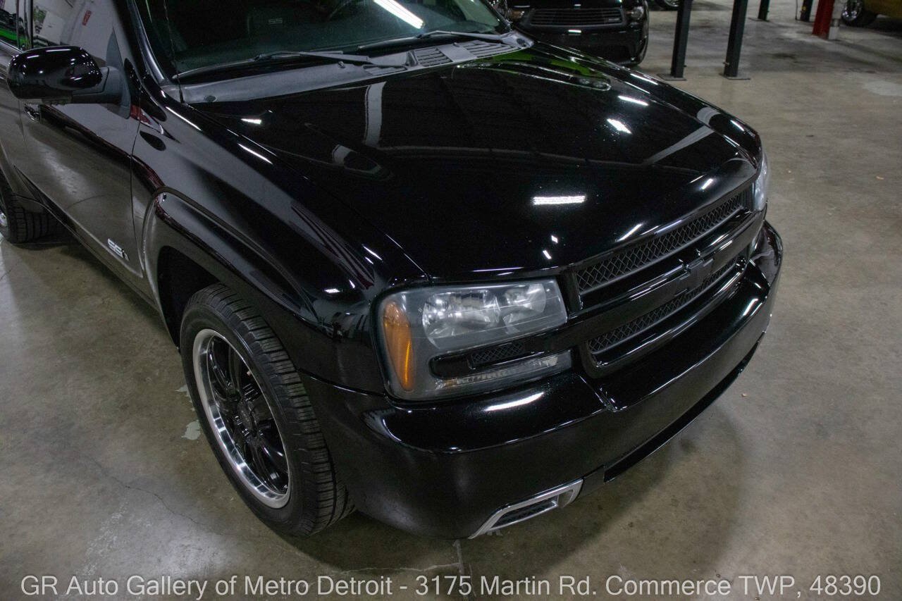 Used 2008 Chevrolet TrailBlazer SS w/ Sun And 6-Disc Cd Package AWD/4WD image 13