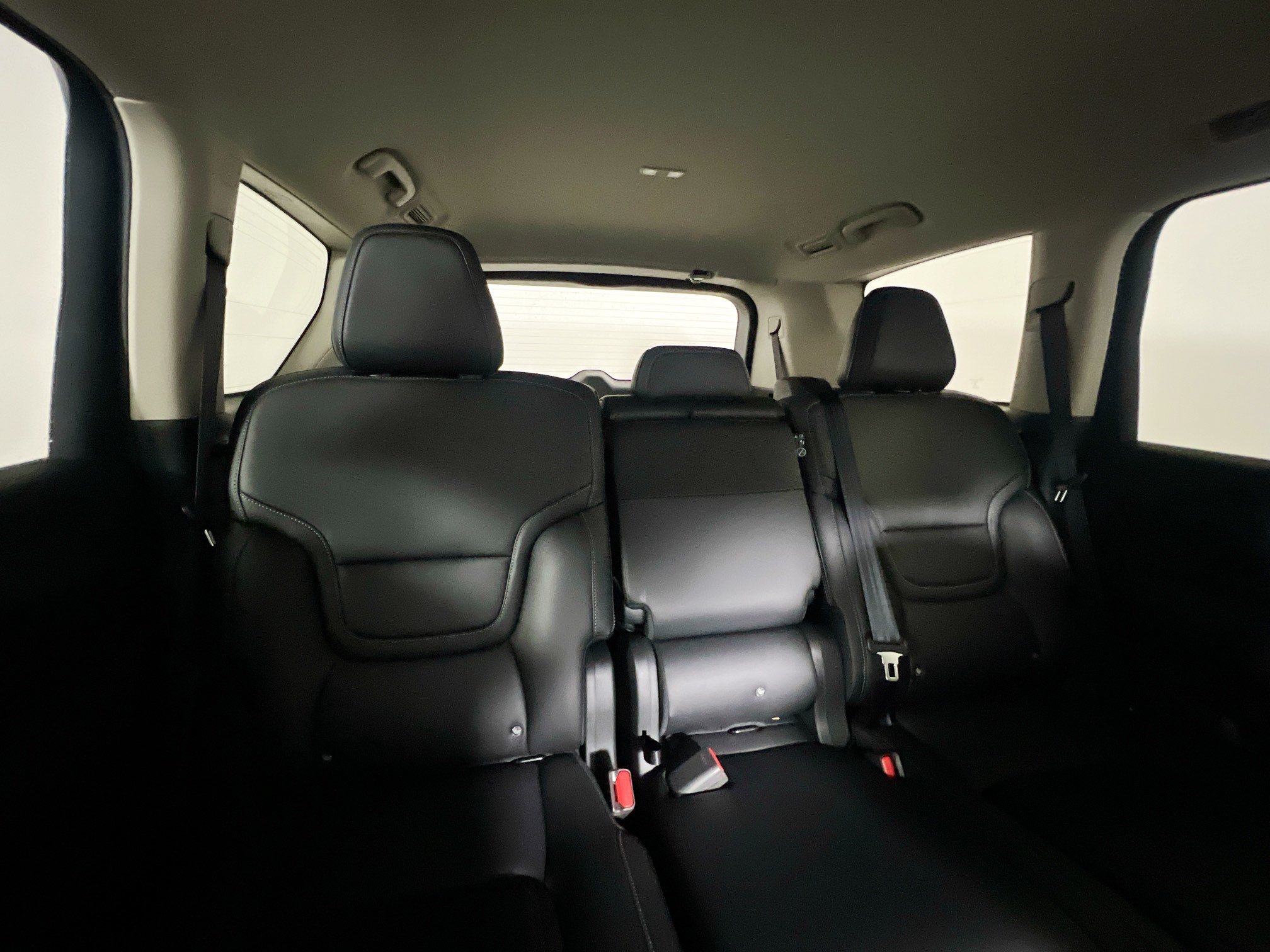 Used 2026 Nissan Armada SV AWD/4WD image 32