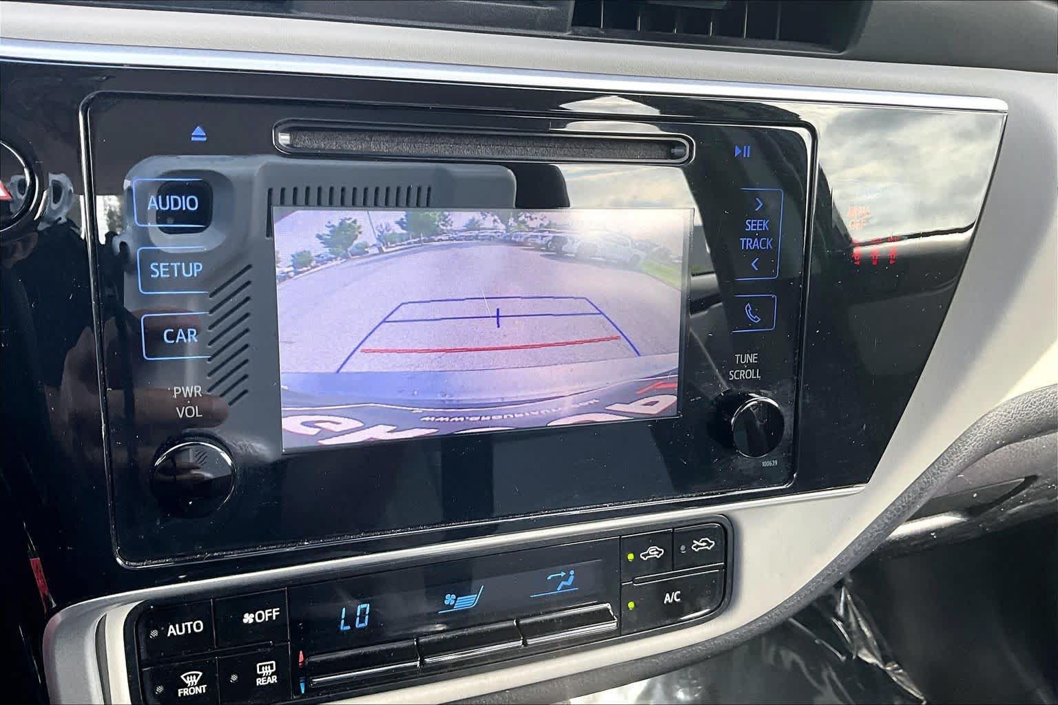Used 2018 Toyota Corolla LE FWD image 26