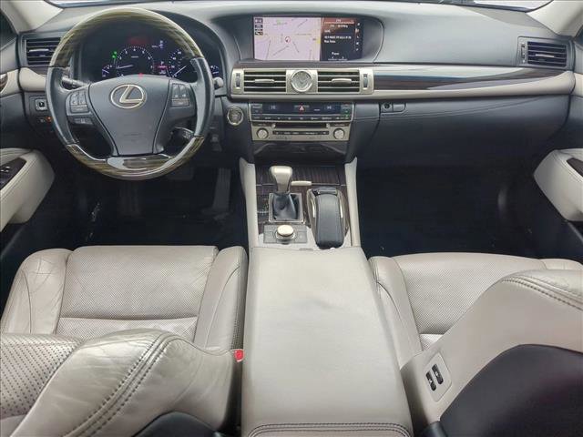 Used 2017 Lexus LS 460 AWD image 19