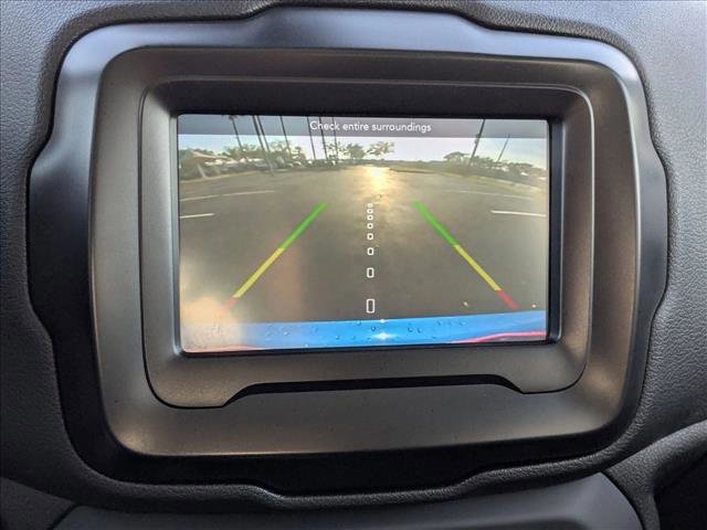 Used 2021 Jeep Renegade Latitude image 12