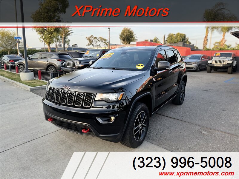 Used 2017 Jeep Grand Cherokee Trailhawk AWD/4WD image 3