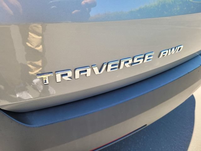 Used 2023 Chevrolet Traverse LT w/ LPO, Cargo Package AWD/4WD image 28