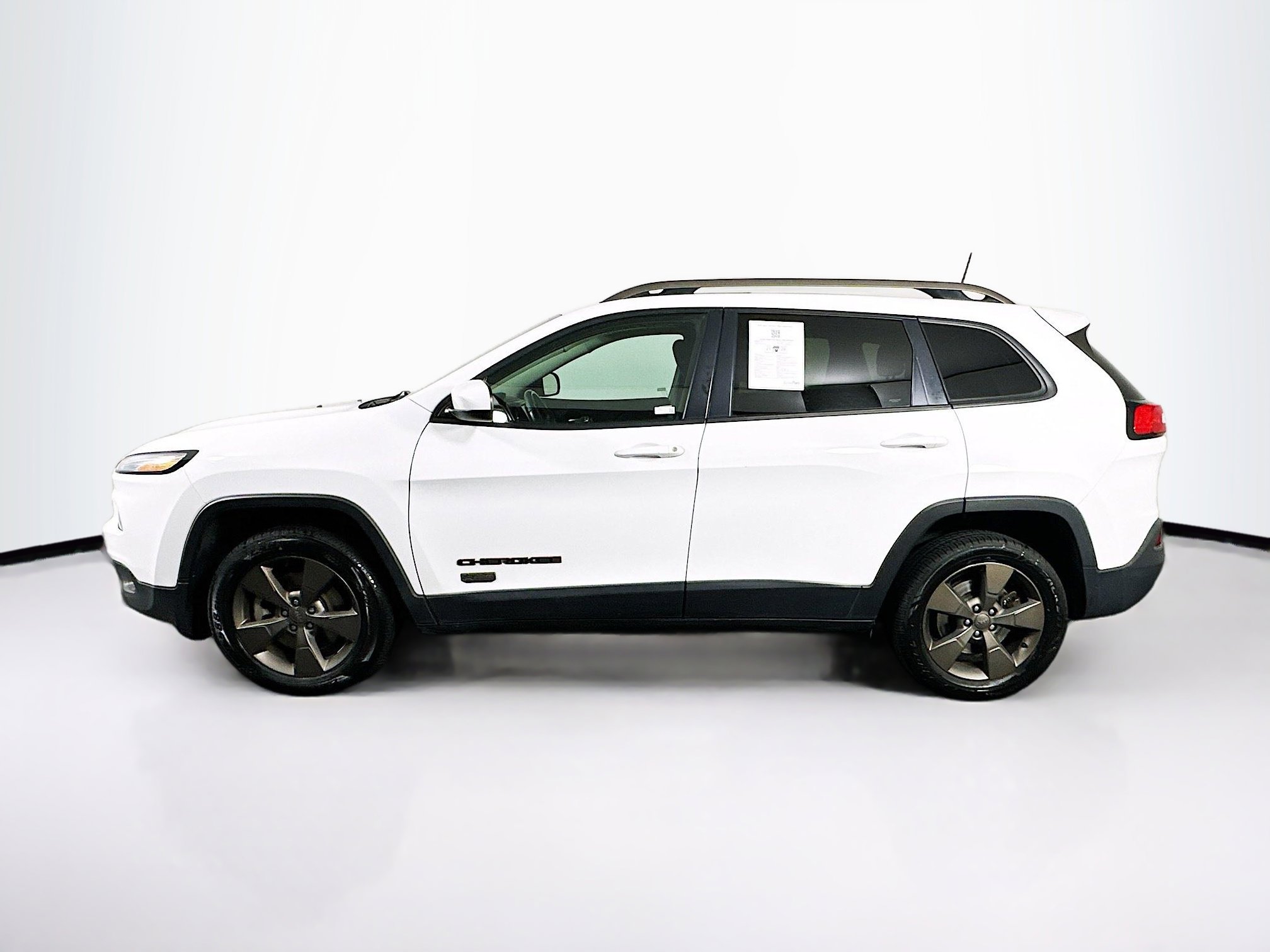 Used 2016 Jeep Cherokee 75th Anniversary image 4