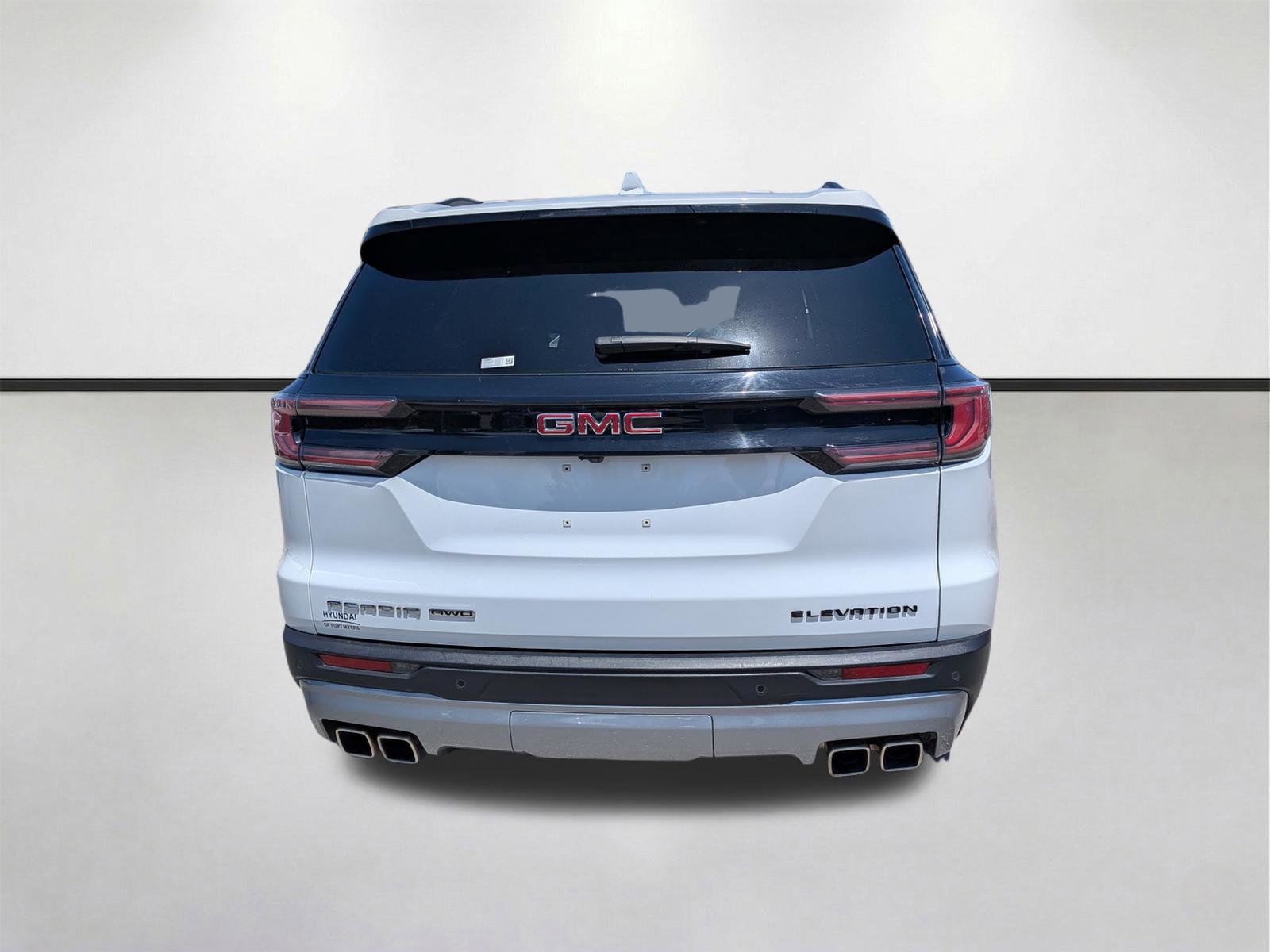 Used 2024 GMC Acadia Elevation AWD/4WD image 5