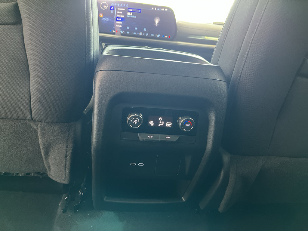 New 2026 Chevrolet Traverse LT FWD image 16