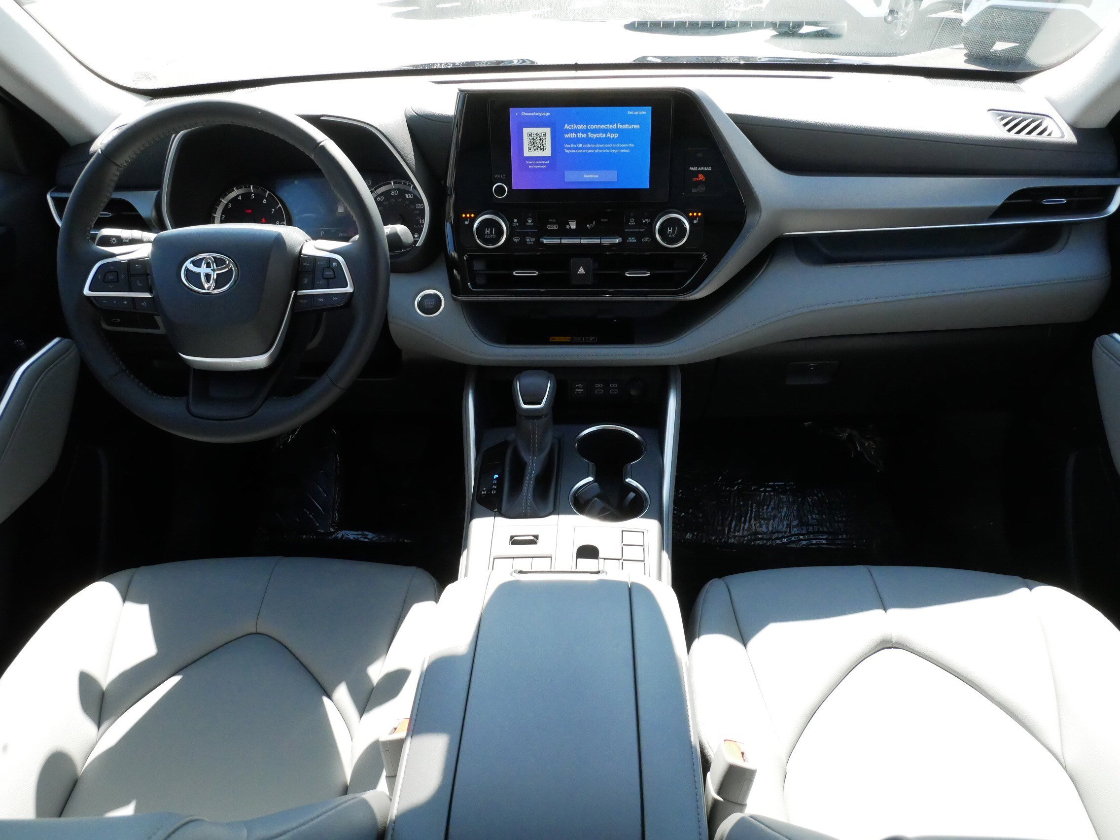 Certified 2026 Toyota Highlander XLE AWD/4WD image 10