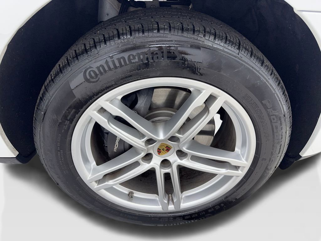 Used 2025 Porsche Macan Turbo image 79
