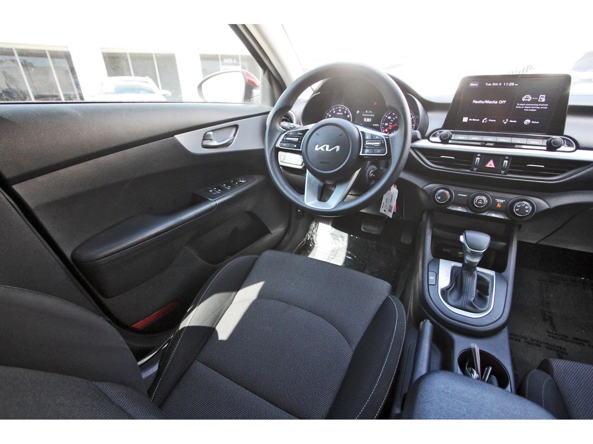 Used 2022 Kia Forte LXS FWD image 10