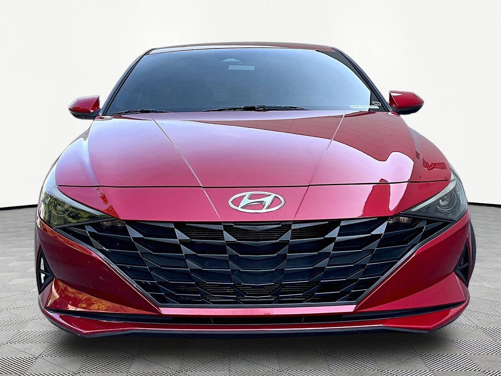 Used 2023 Hyundai Elantra SEL w/ Cargo Package FWD image 2
